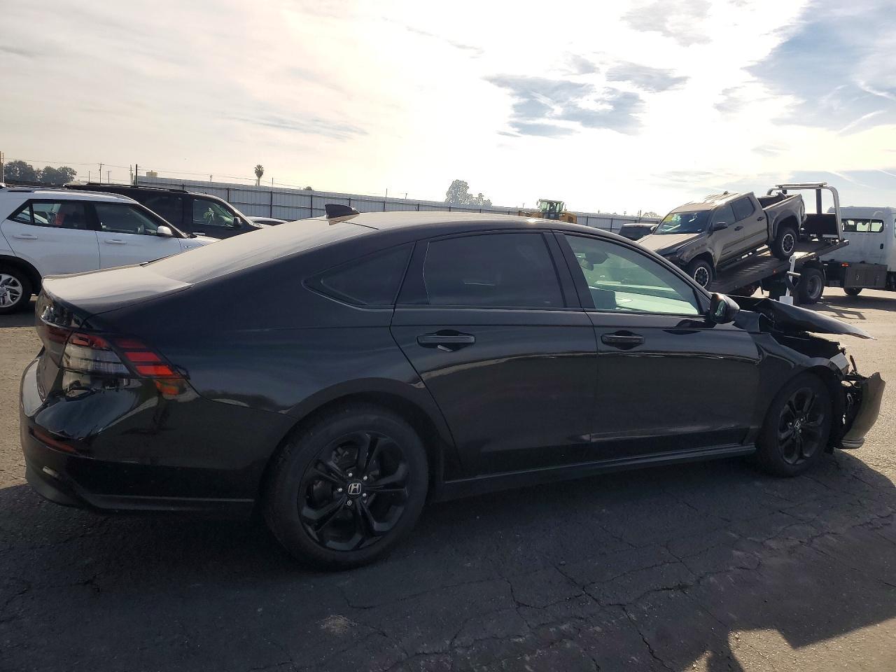 2025 Honda Accord Se - Image 3