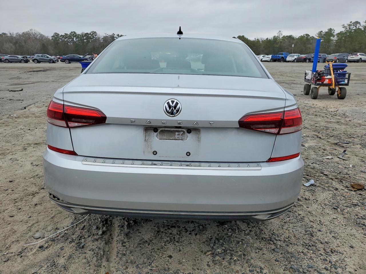 2021 Volkswagen Passat Se - Image 6