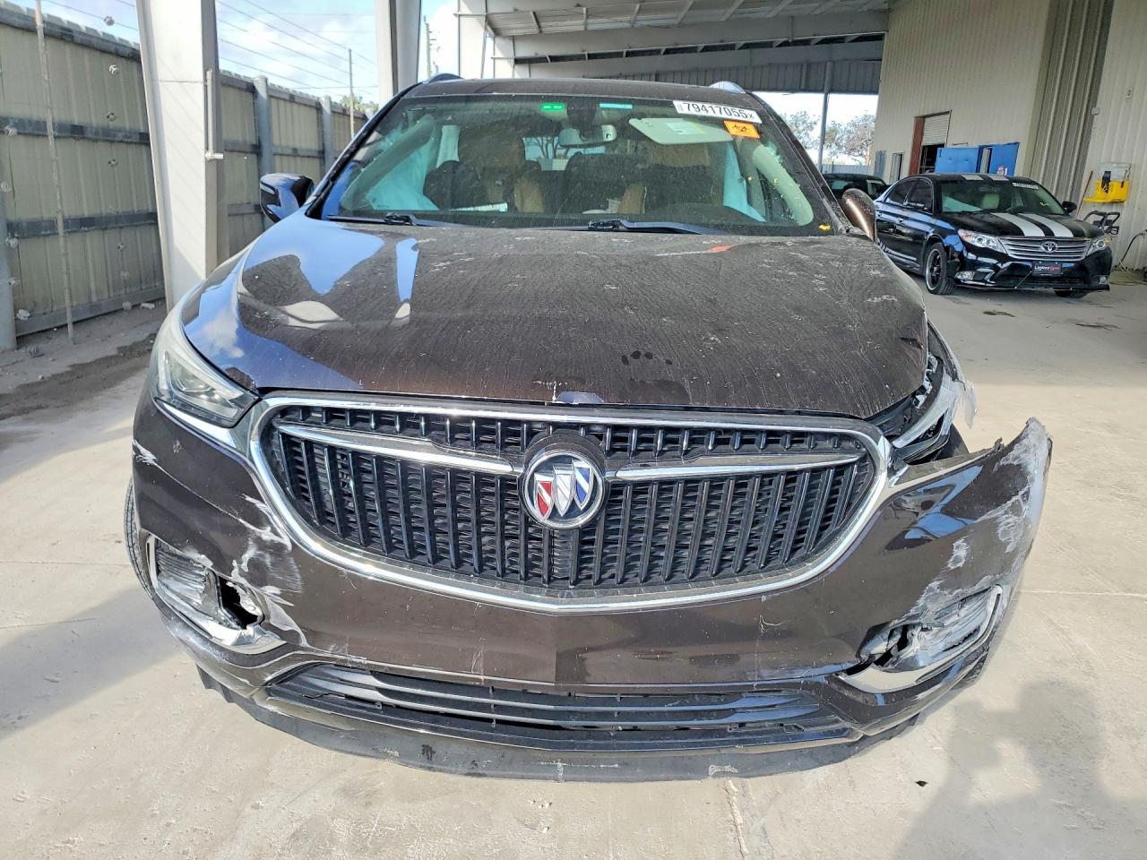 2018 Buick Enclave Essence - Image 5