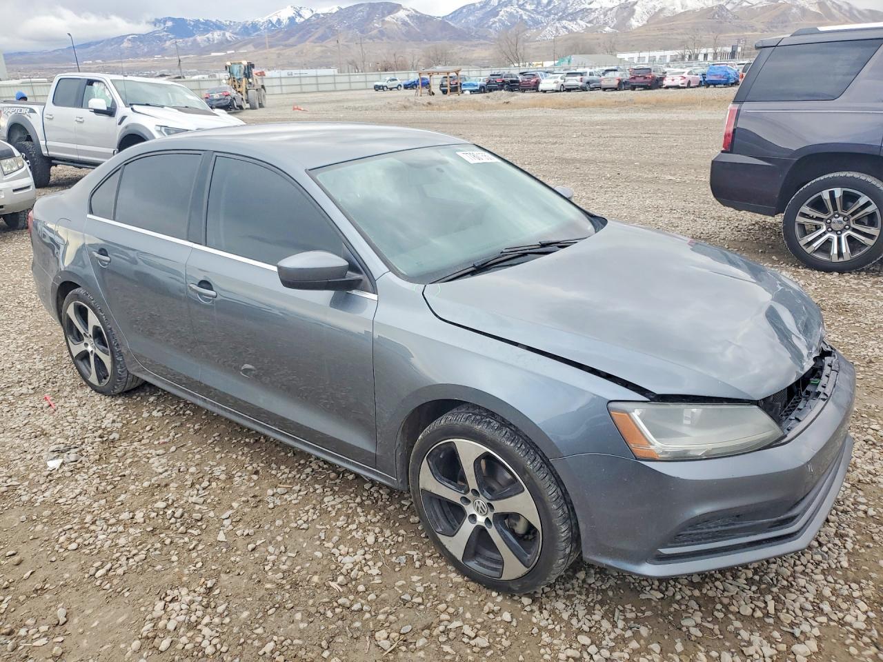 2017 Volkswagen Jetta S - Image 4