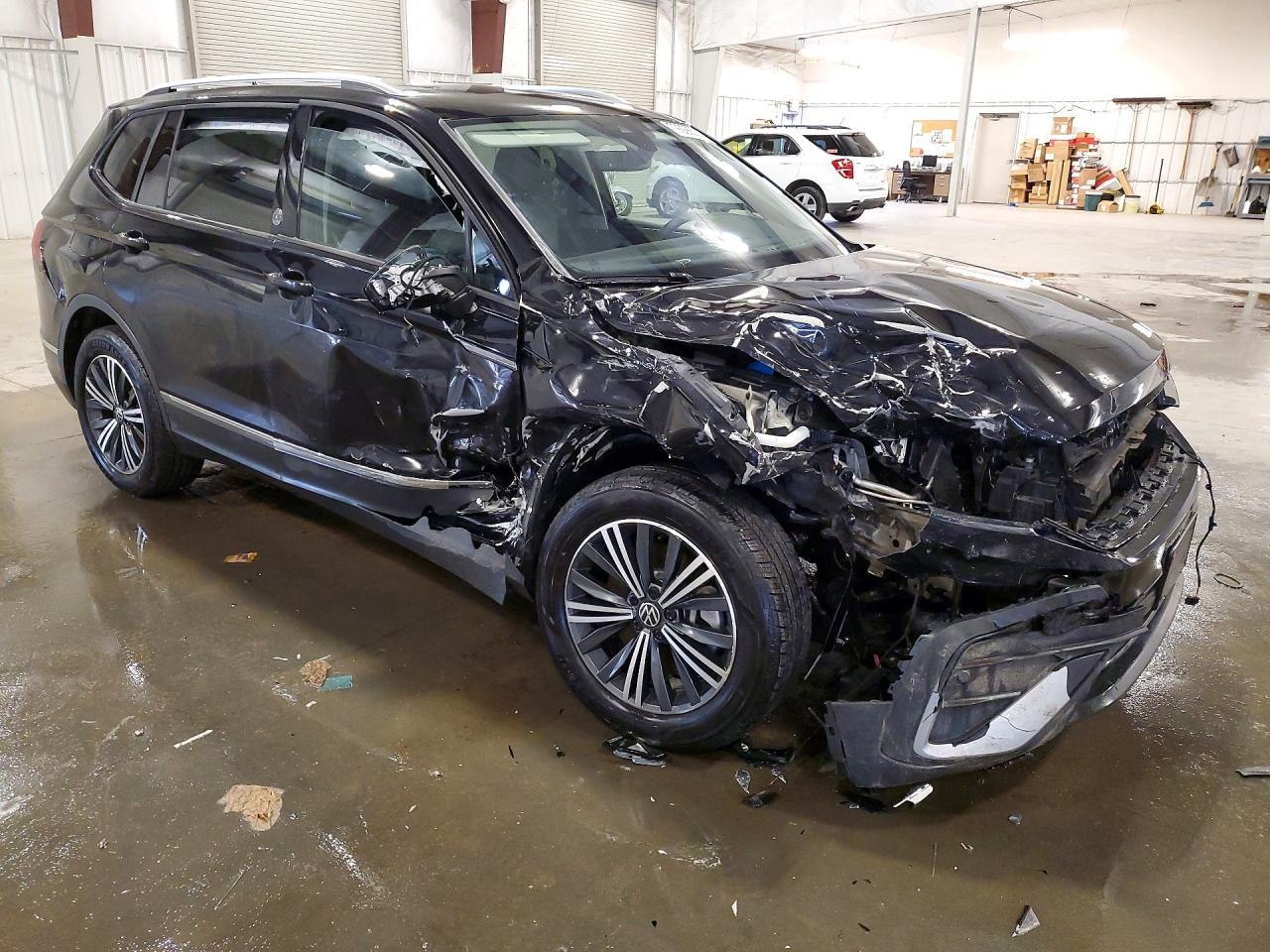 2024 Volkswagen Tiguan Wolfsburg - Image 4