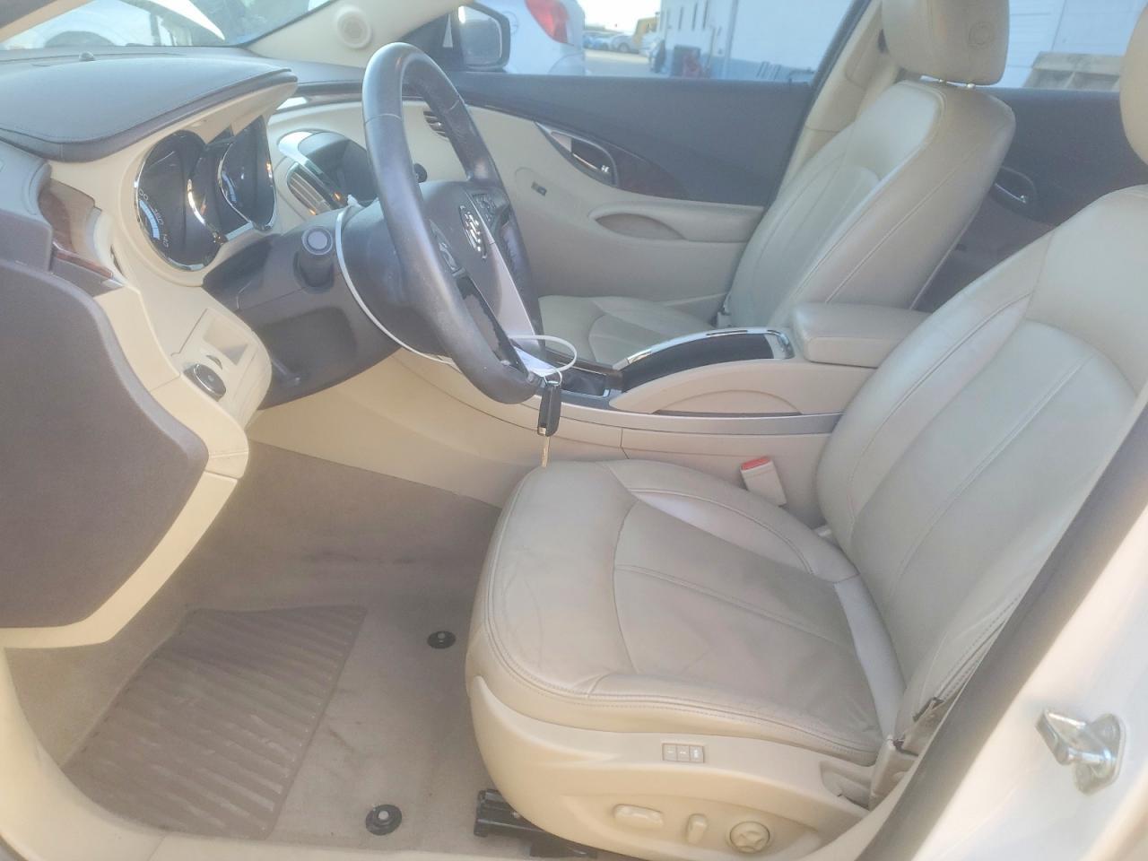 2011 Buick Lacrosse - Фото 7