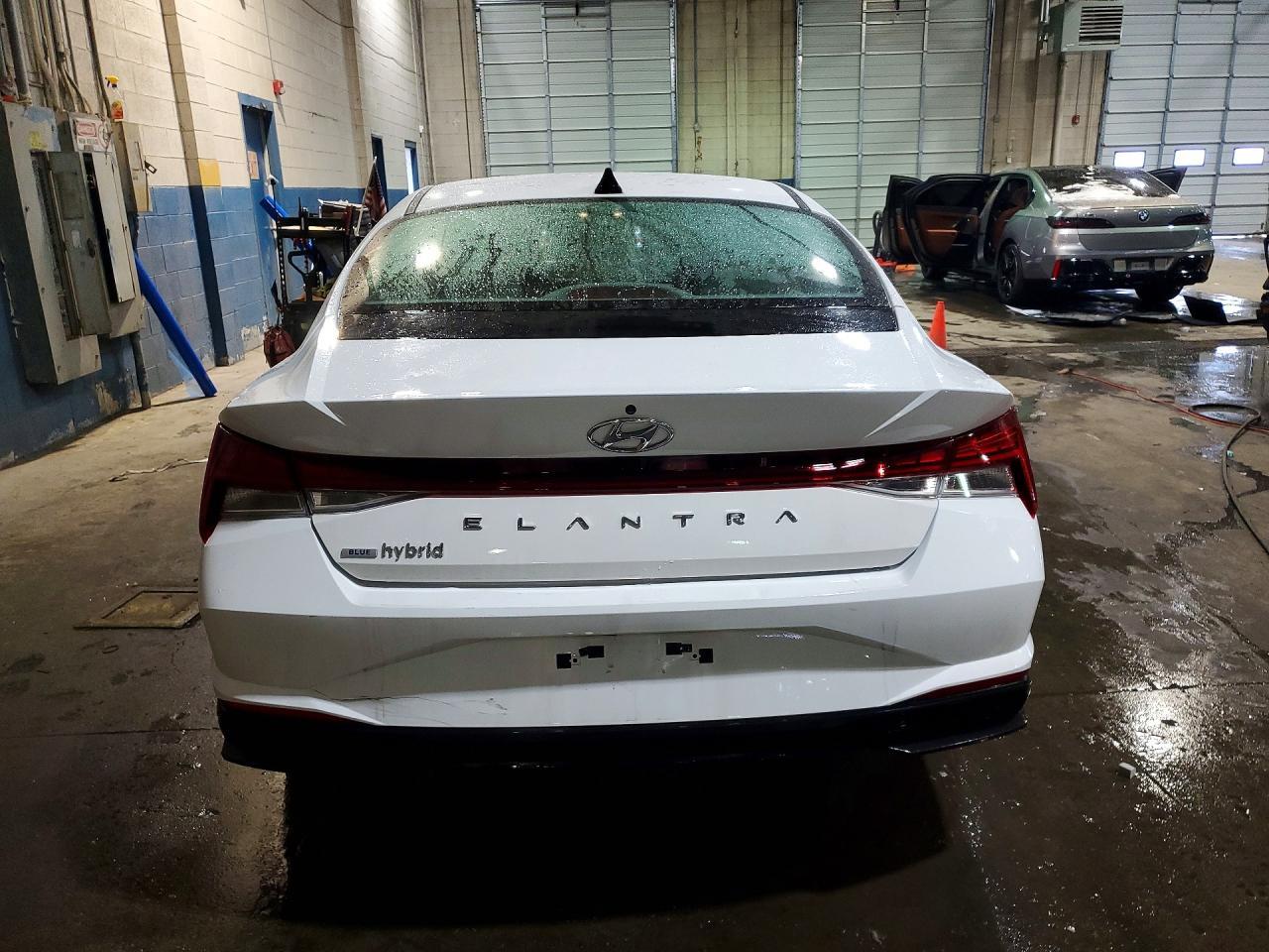 2023 Hyundai Elantra Hybrid Blue - Image 6