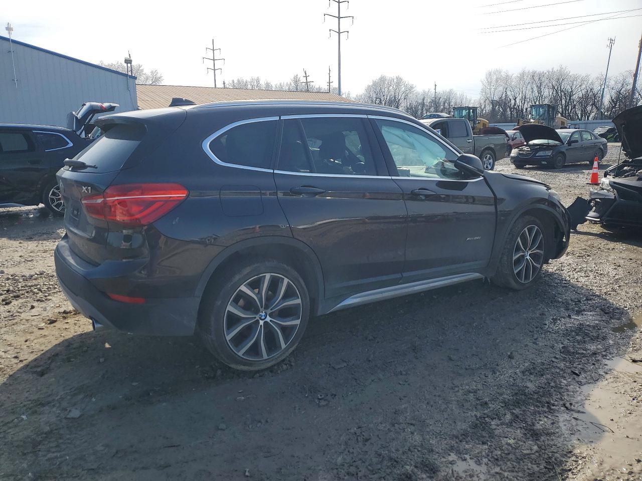 2017 BMW X1 xDrive28I - Image 3