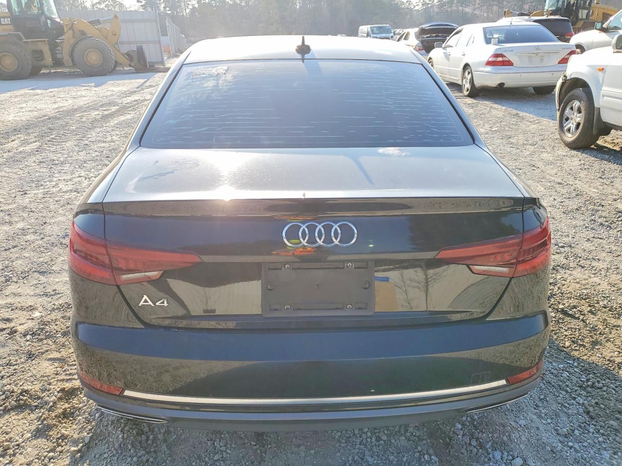 2019 Audi A4 Premium - Фото 6