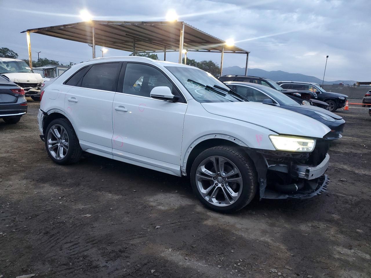 2018 Audi Q3 Premium Plus - Фото 4