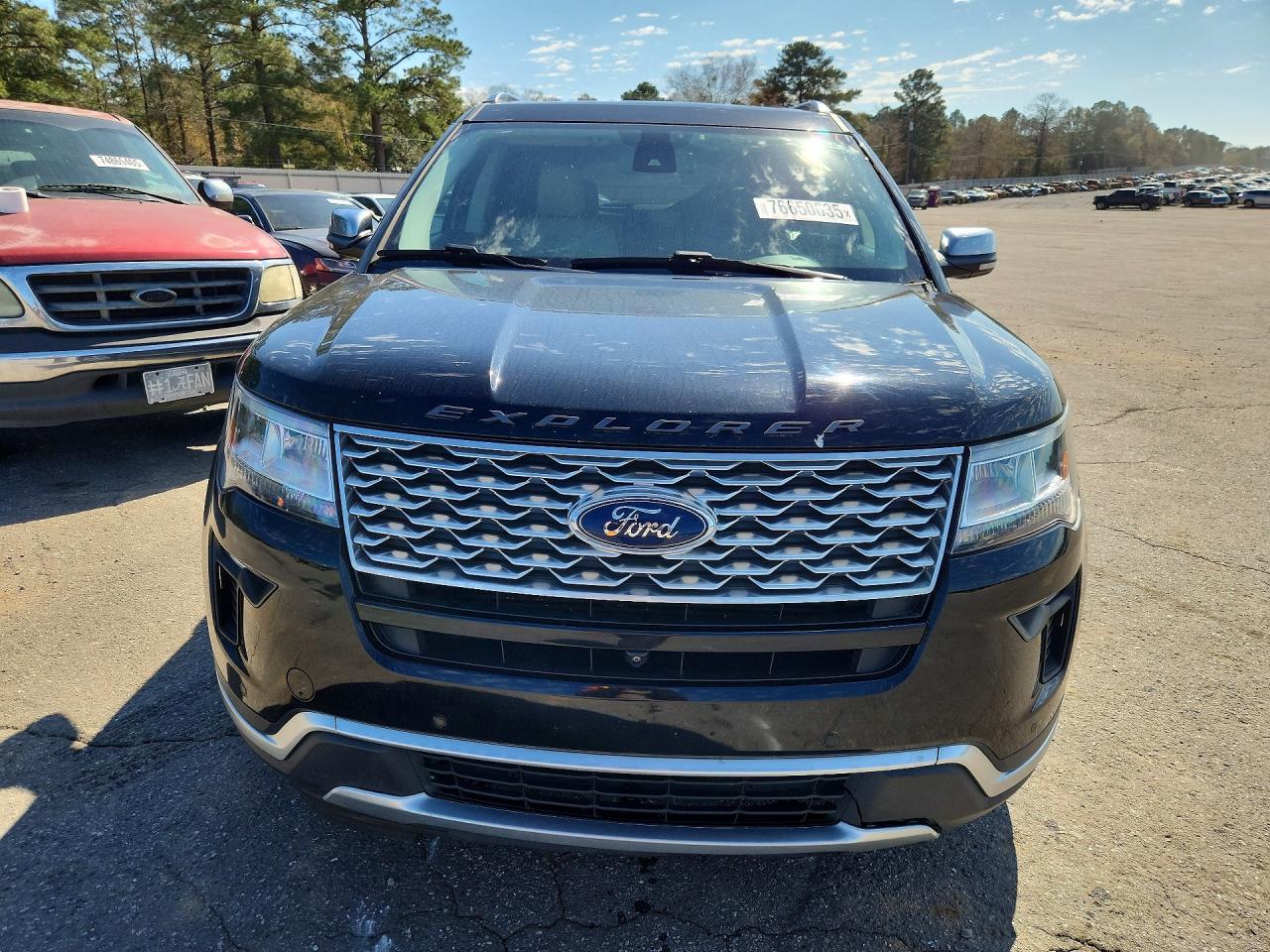 2018 Ford Explorer Platinum - Image 5