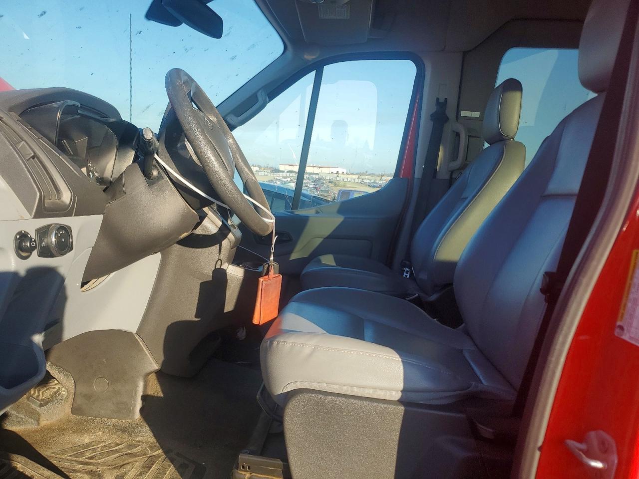 2016 Ford Transit T-150 - Image 7