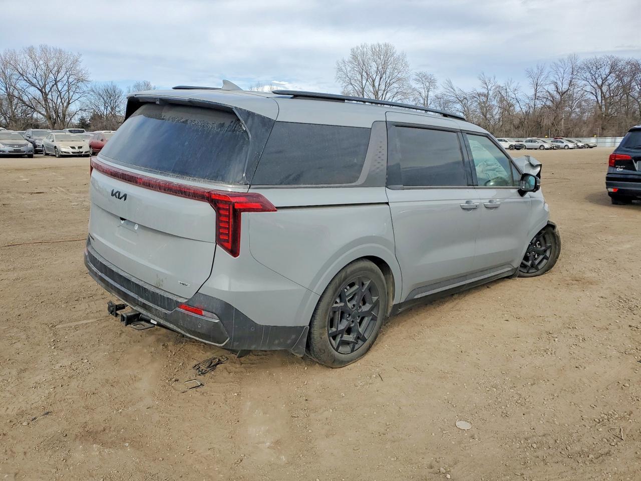 2025 Kia Carnival Sx - Фото 3