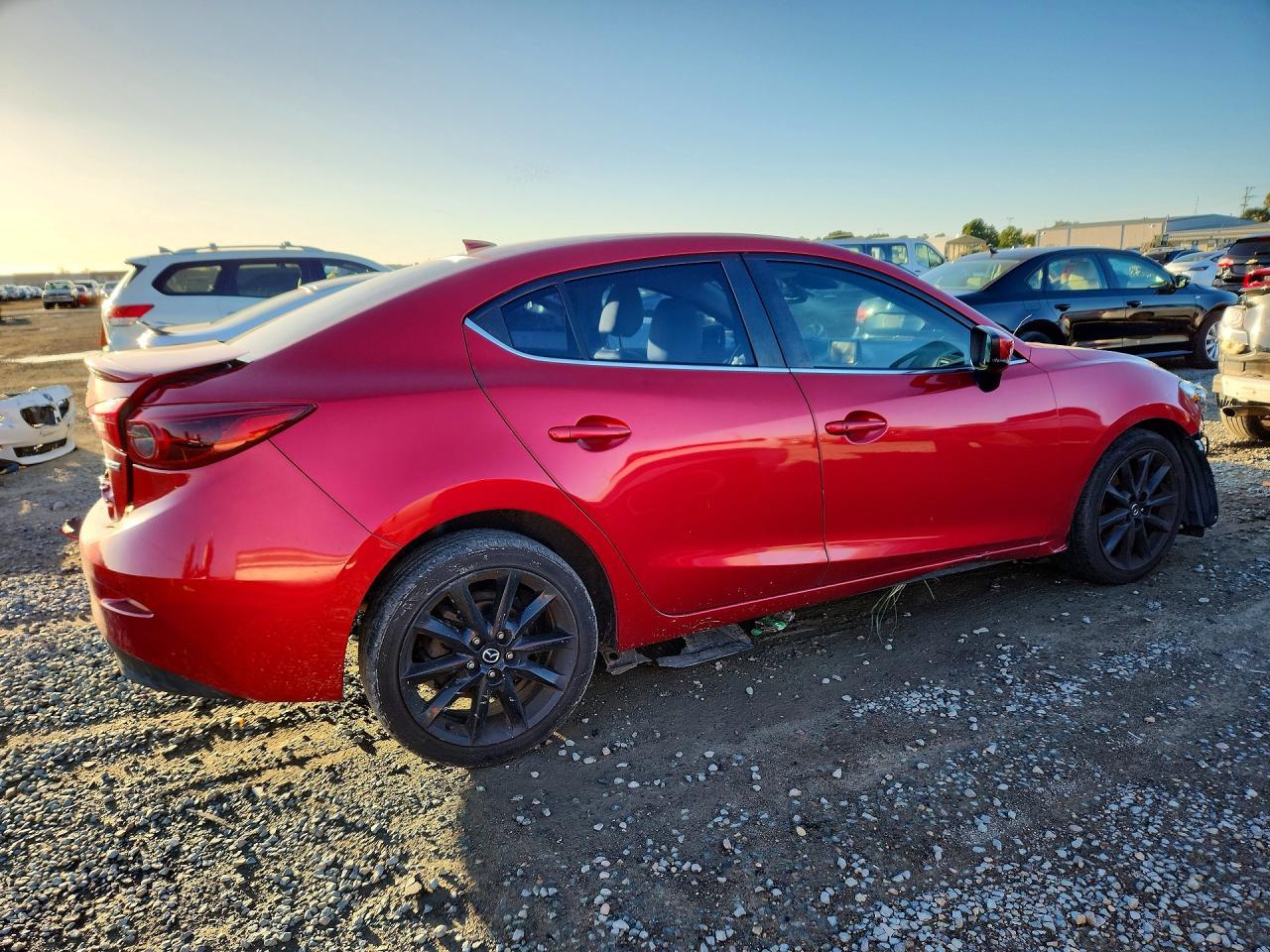 2017 Mazda 3 Grand Touring - Image 3