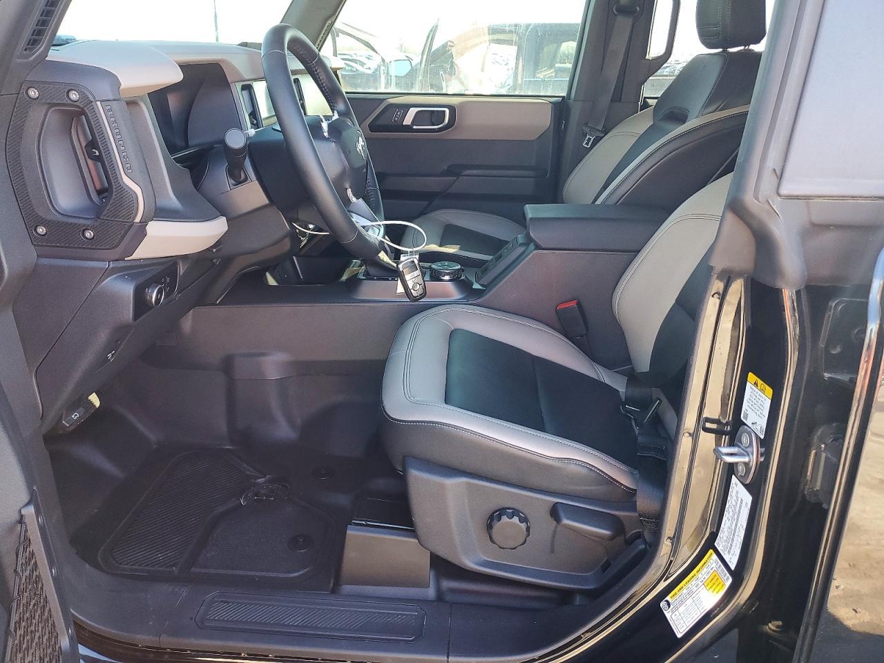 2024 Ford Bronco Big Bend - Image 7