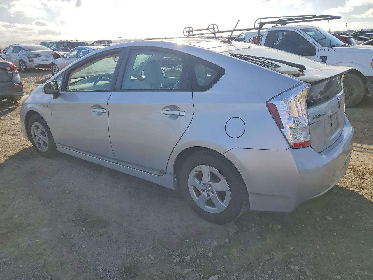 2011 Toyota Prius - Image 2