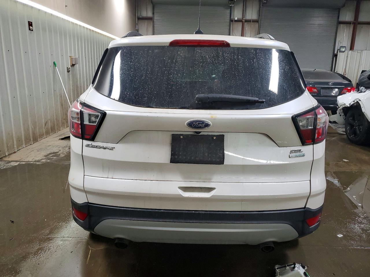2018 Ford Escape Sel - Image 6
