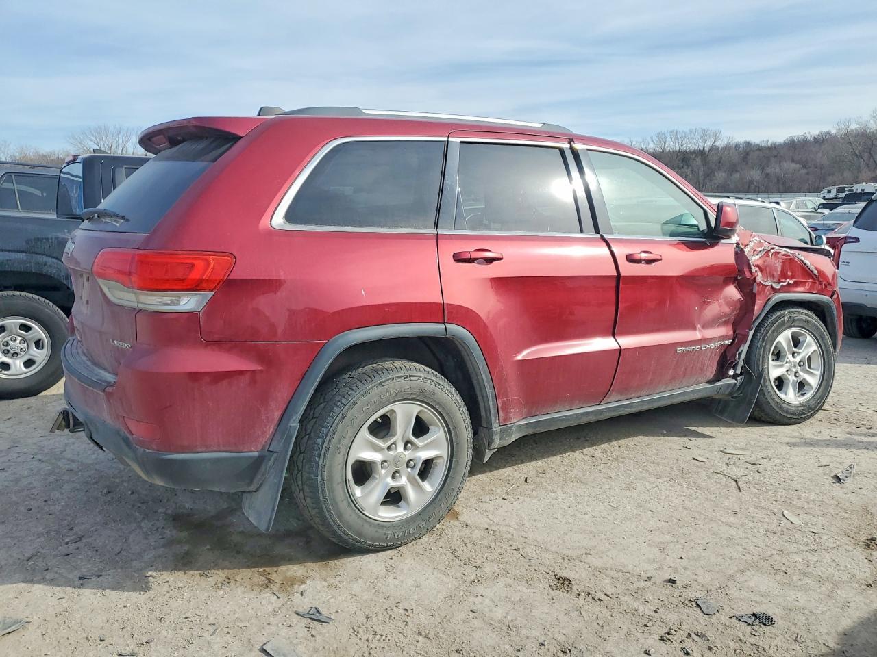 2014 Jeep Grand Cherokee Laredo - Image 3