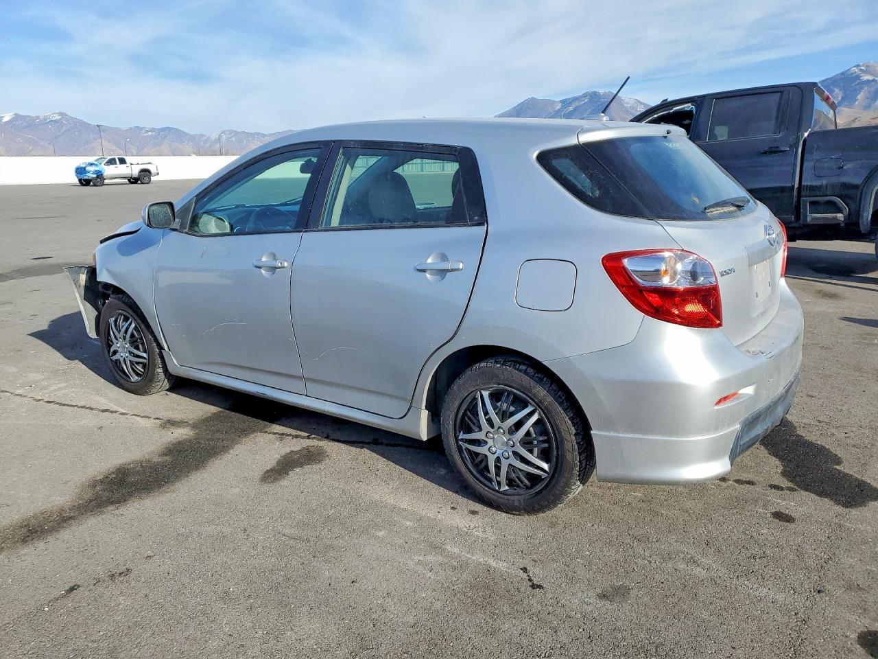 2009 Toyota Corolla Matrix S - Фото 2