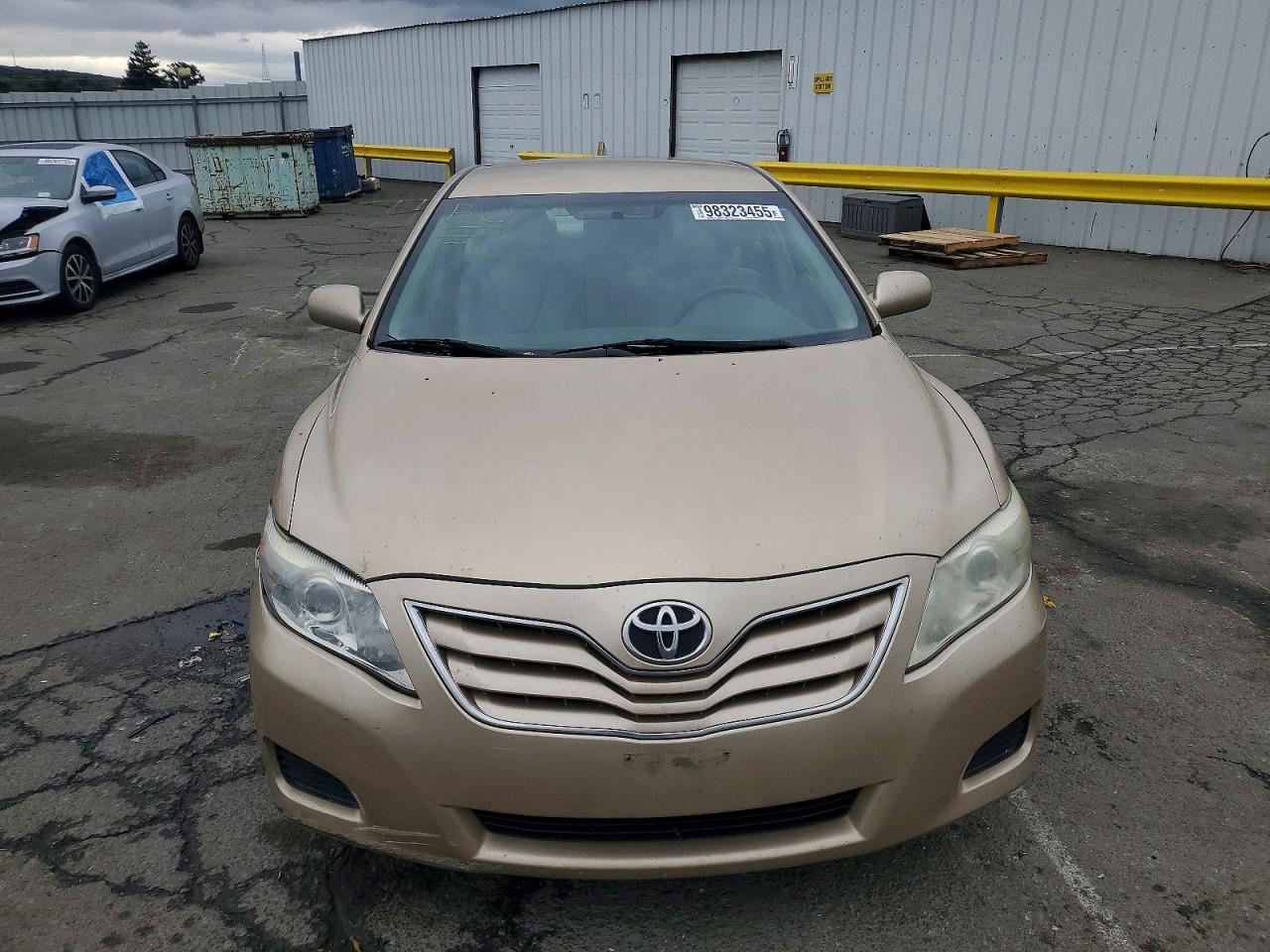 2011 Toyota Camry Base - Фото 5