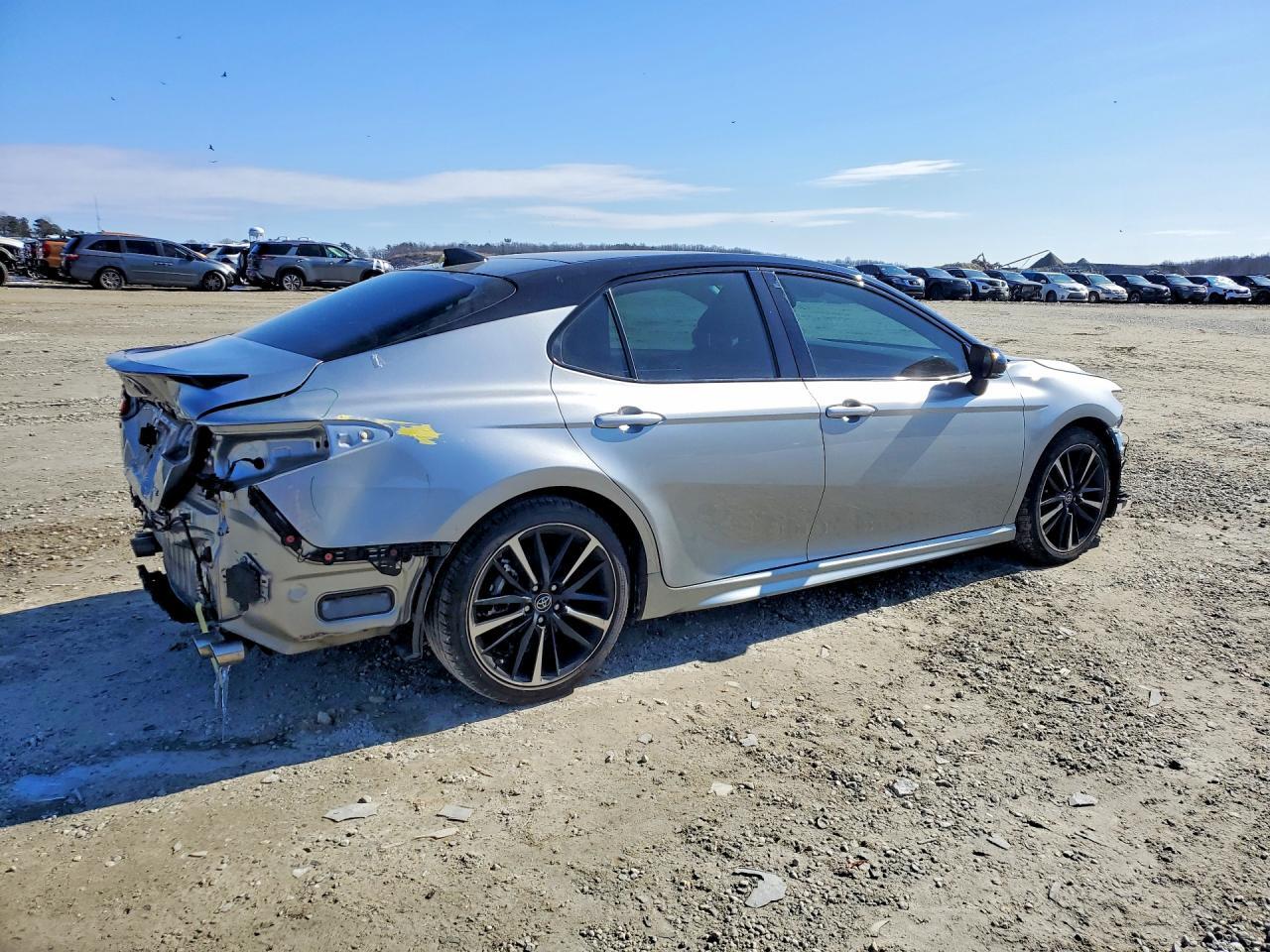 2018 Toyota Camry Xse - Фото 3