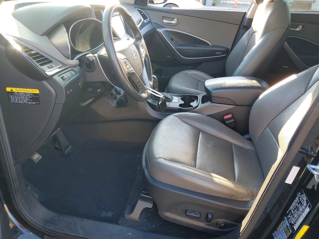 2016 Hyundai Santa Fe Sport 2.4L - Image 7