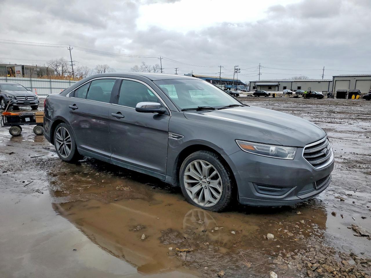 2019 Ford Taurus Limited - Фото 4