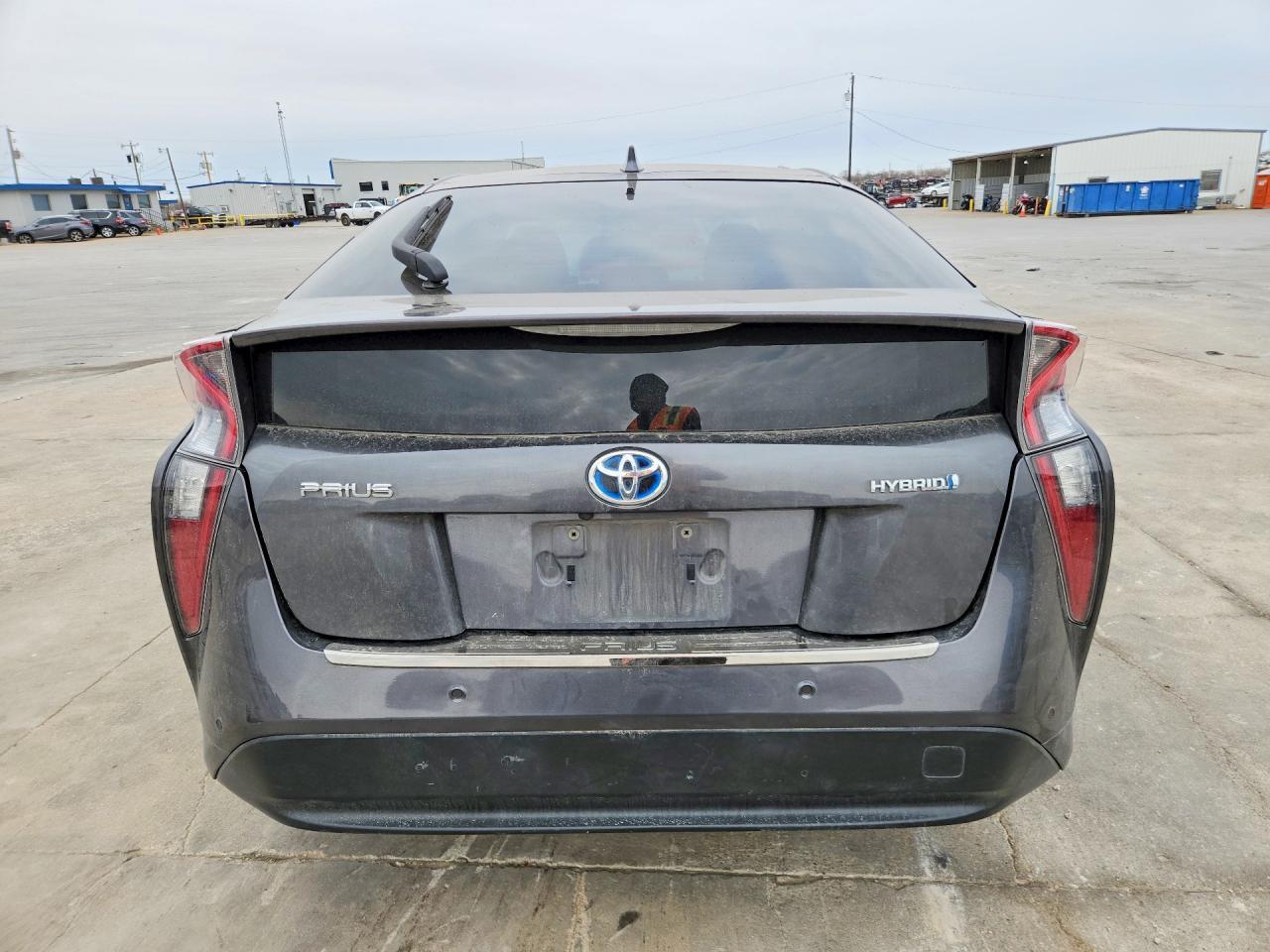 2018 Toyota Prius Two - Фото 6