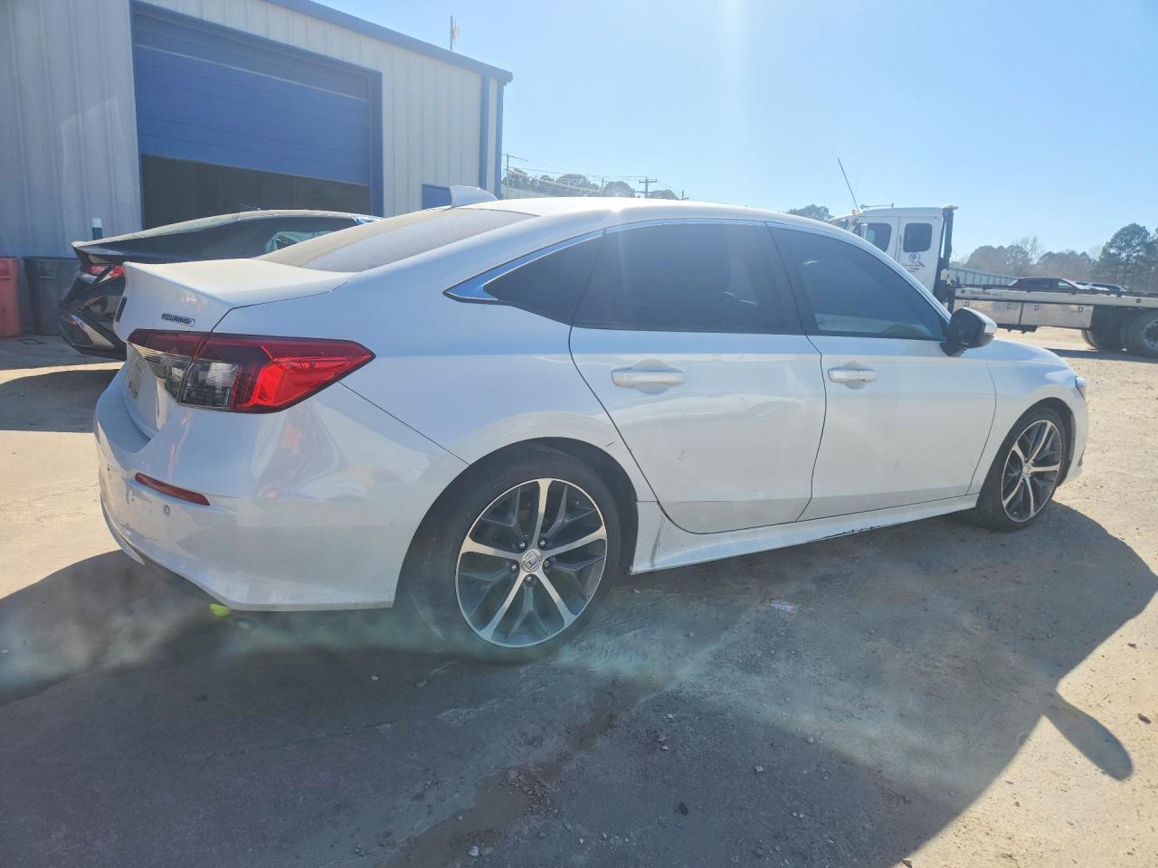 2022 Honda Civic Touring - Image 3