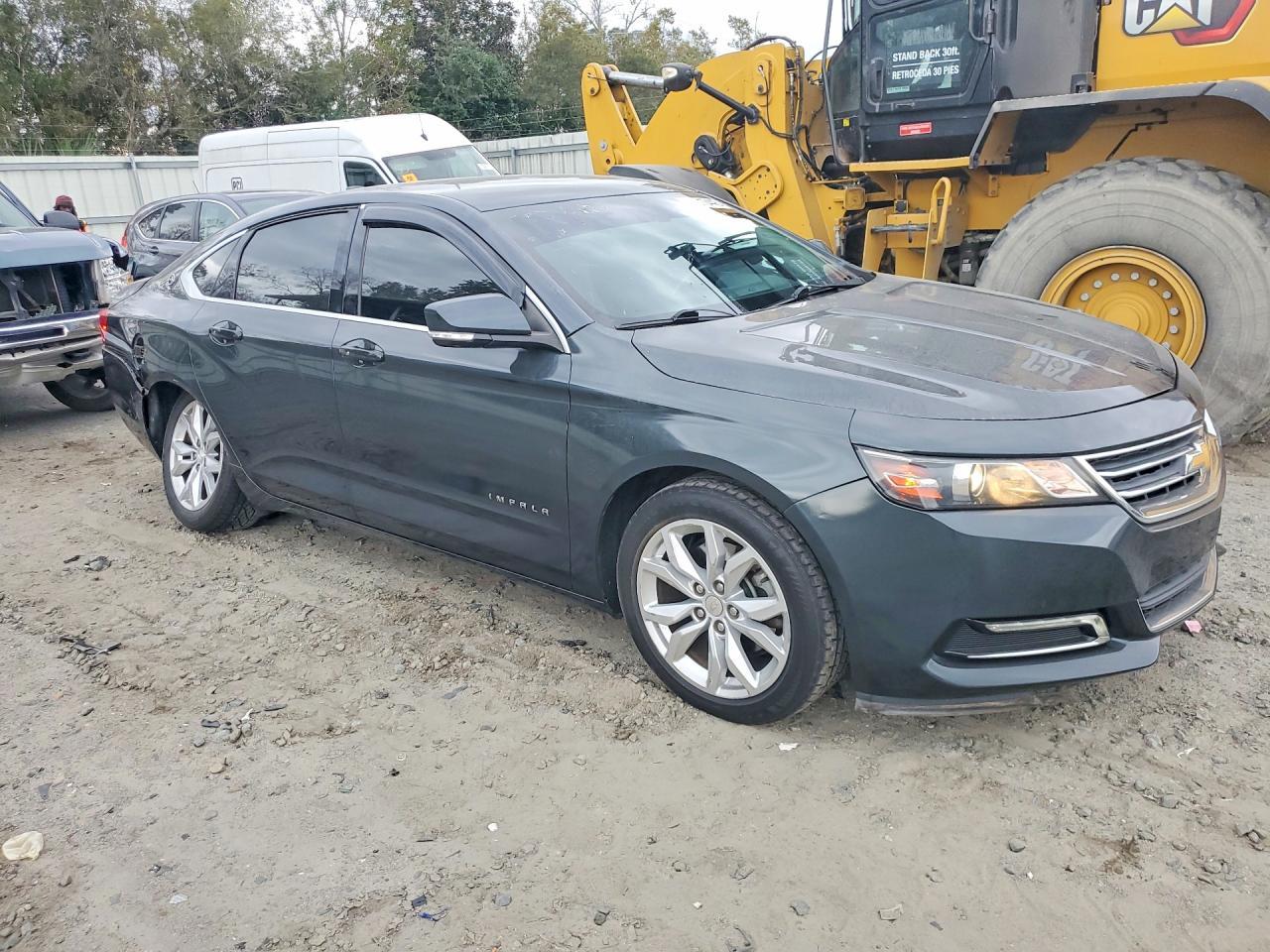 2018 Chevrolet Impala Lt - Image 4