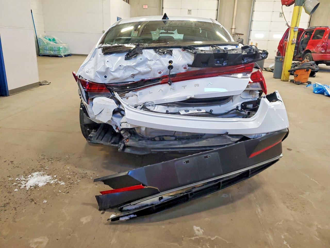 2025 Hyundai Elantra Sel - Фото 6