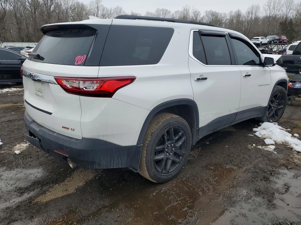 2020 Chevrolet Traverse Lt - Image 3