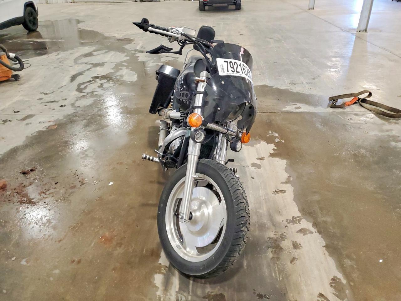 2001 Honda Vt1100 C2 - Image 2
