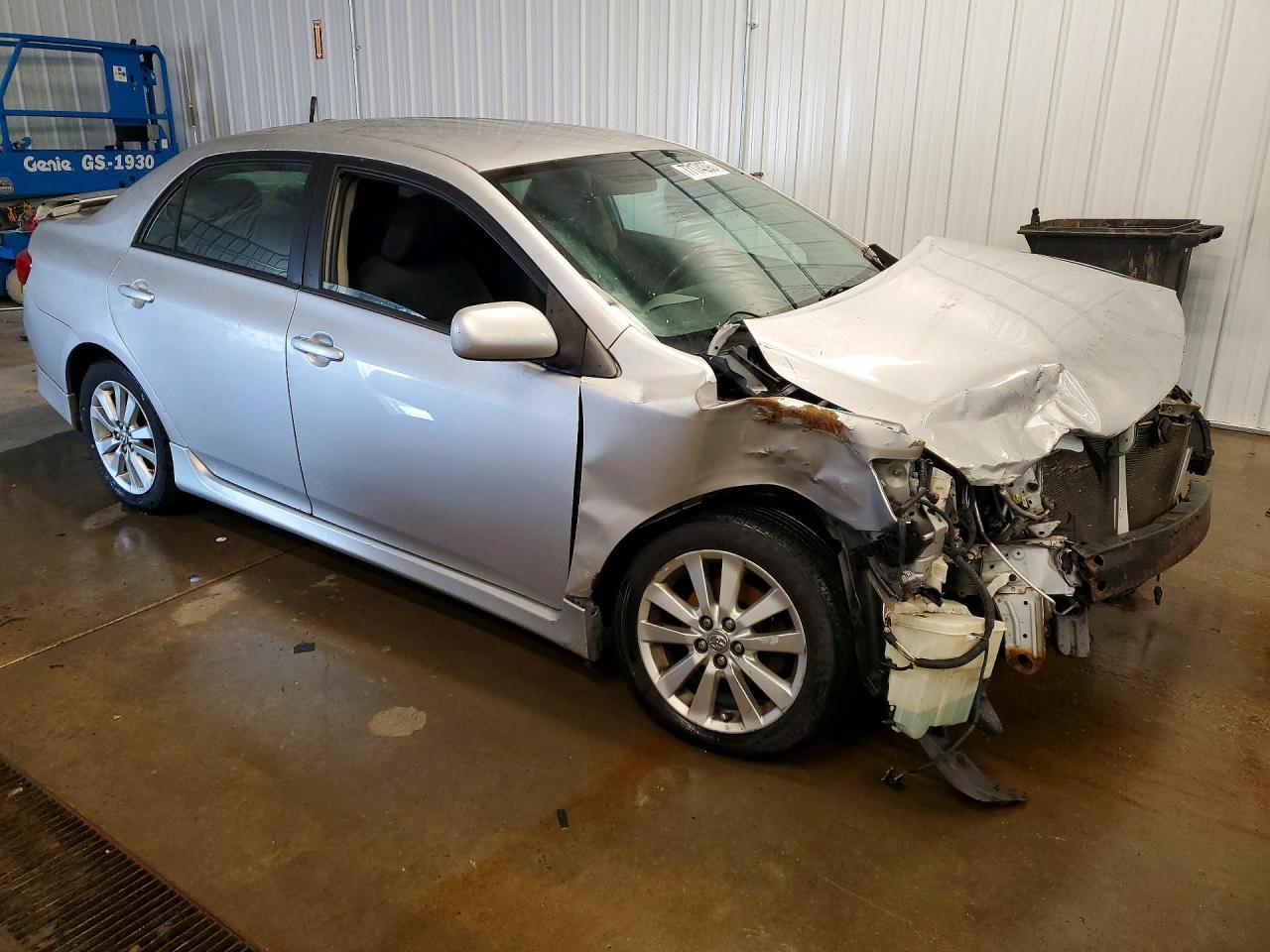 2010 Toyota Corolla - Фото 4
