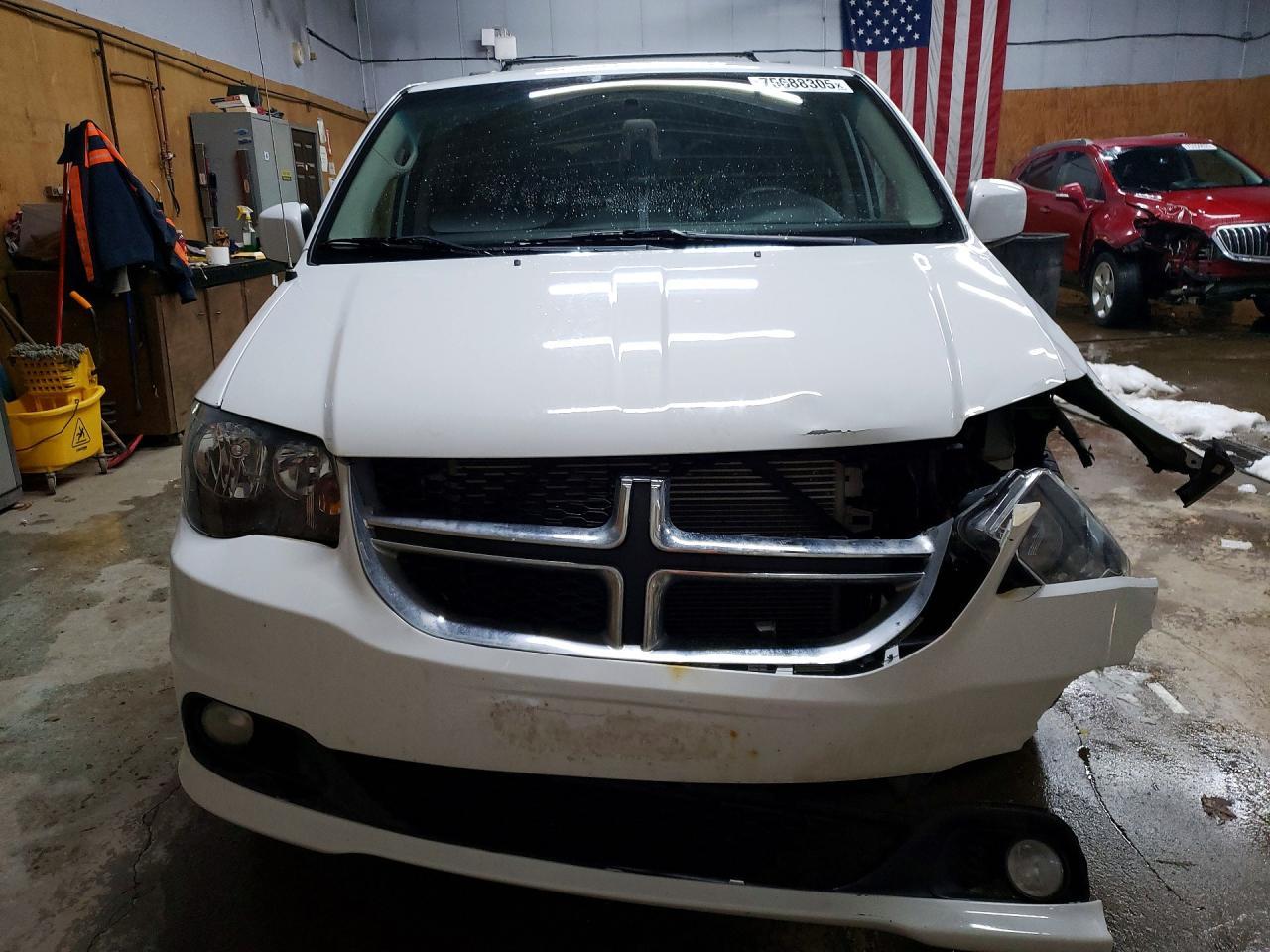 2016 Dodge Grand Caravan Sxt - Фото 5