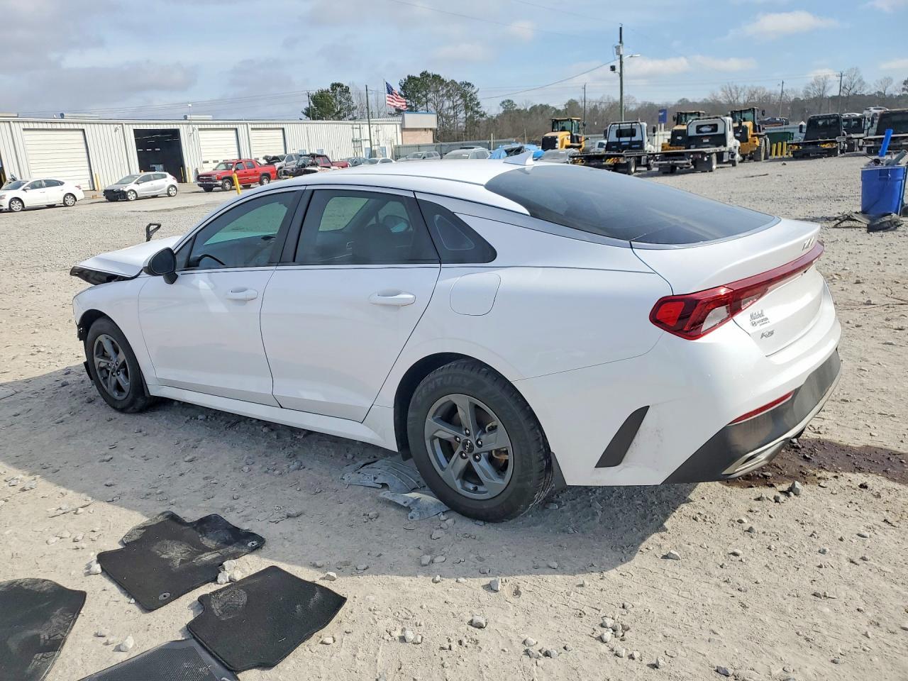 2022 Kia K5 Lx - Фото 2