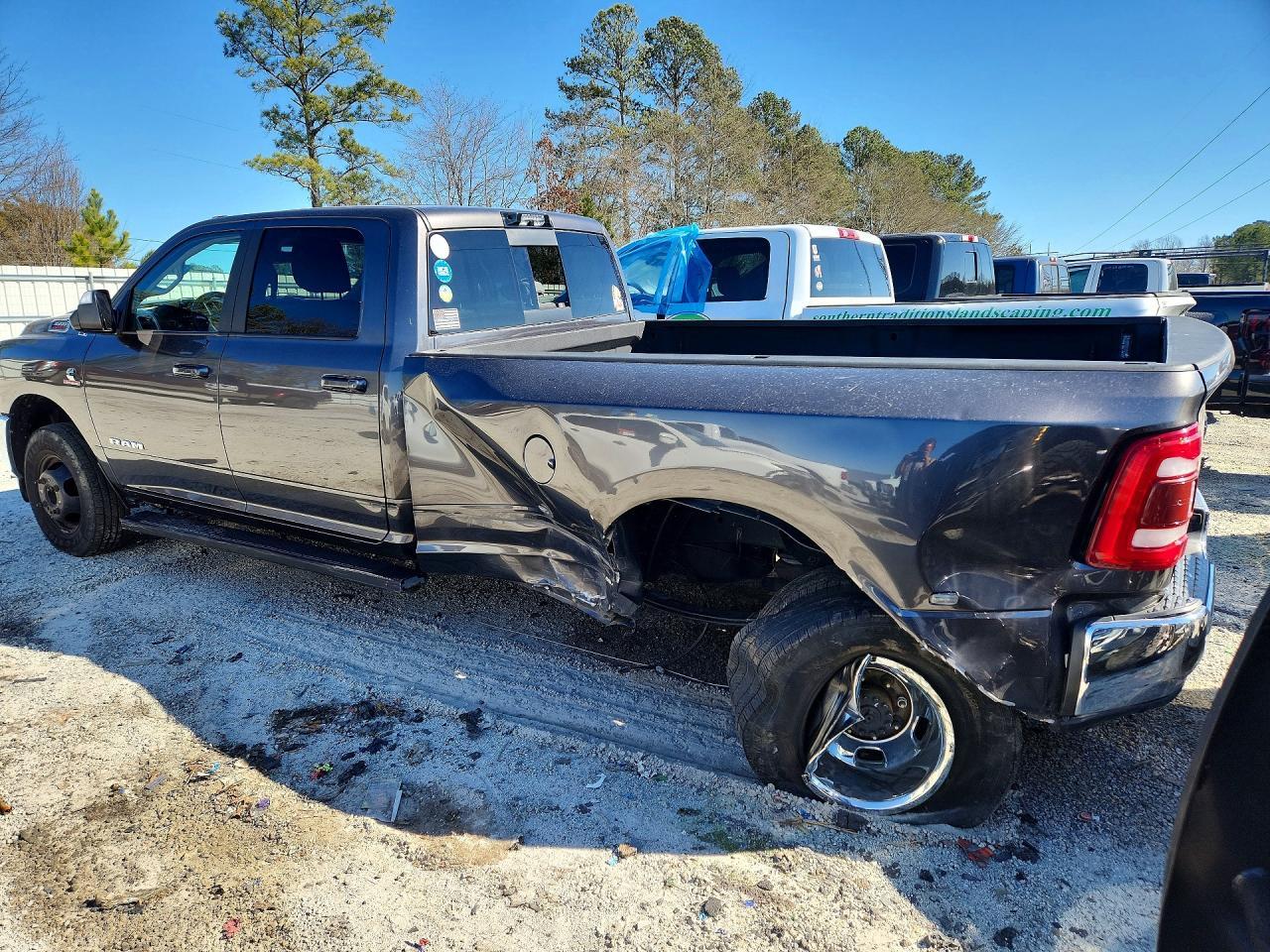 2022 Ram 3500 Big Horn/Lone Star - Image 2