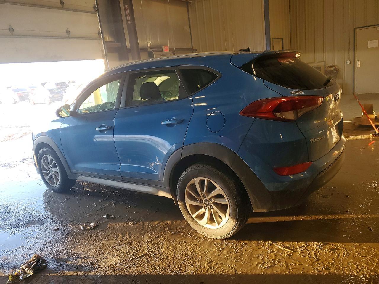 2017 Hyundai Tucson Limited - Image 2
