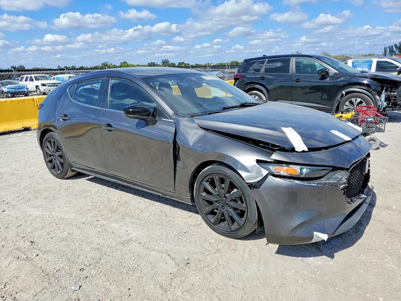 2019 Mazda 3 Preferred - Image 4