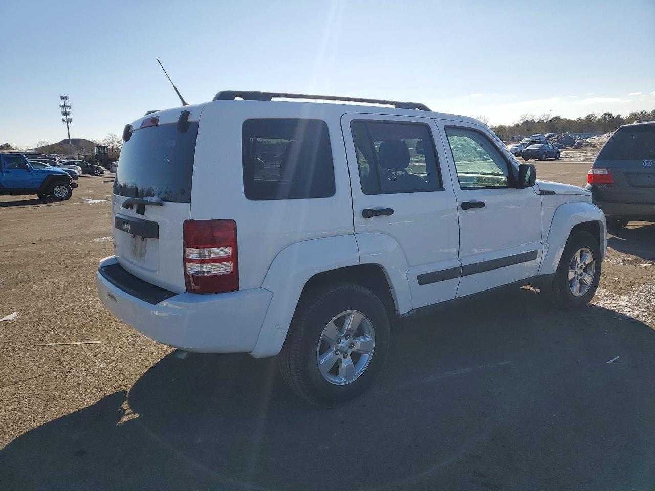 2011 Jeep Liberty Sport - Image 3