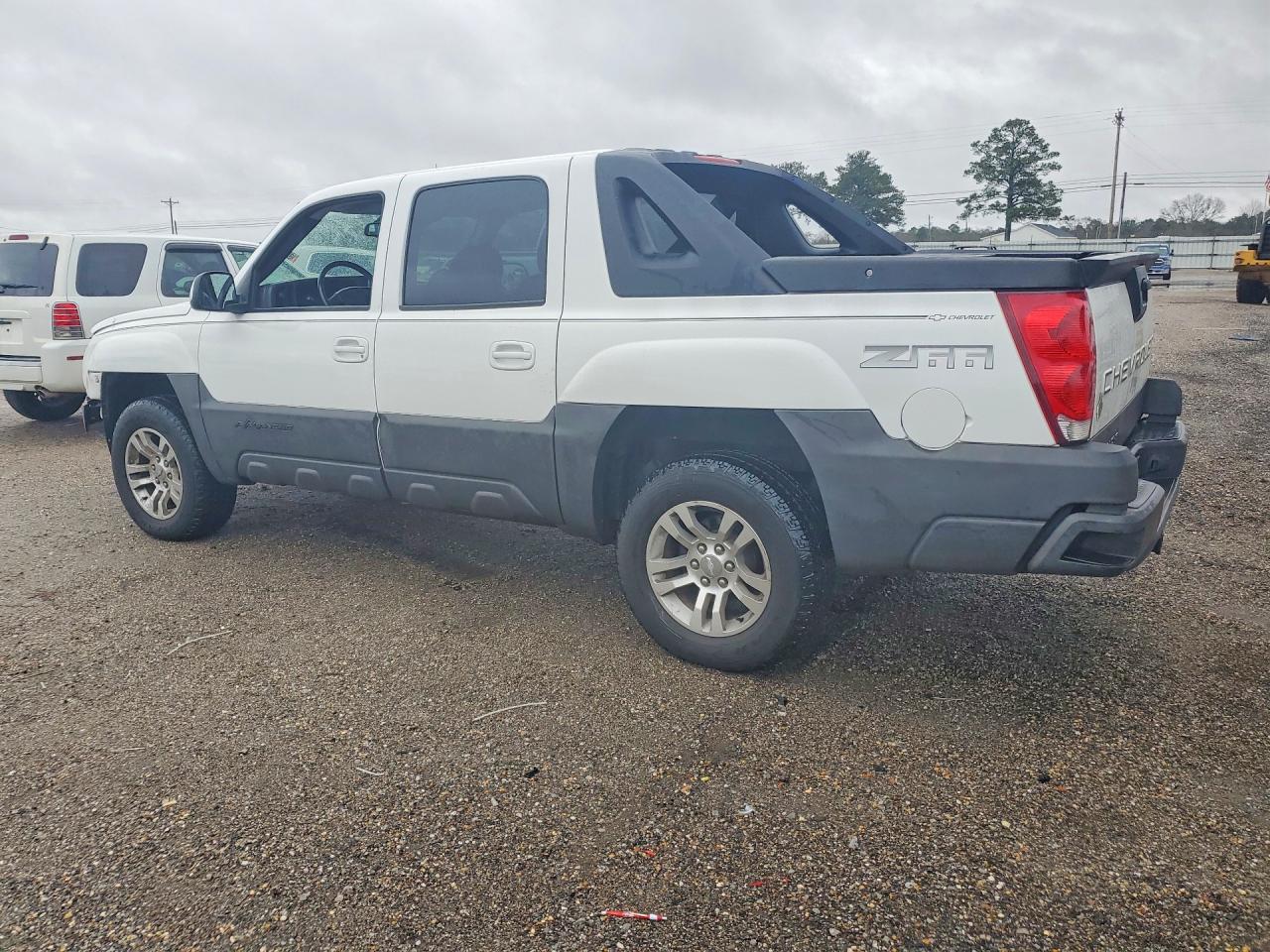 2004 Chevrolet Avalanche C1500 - Фото 2
