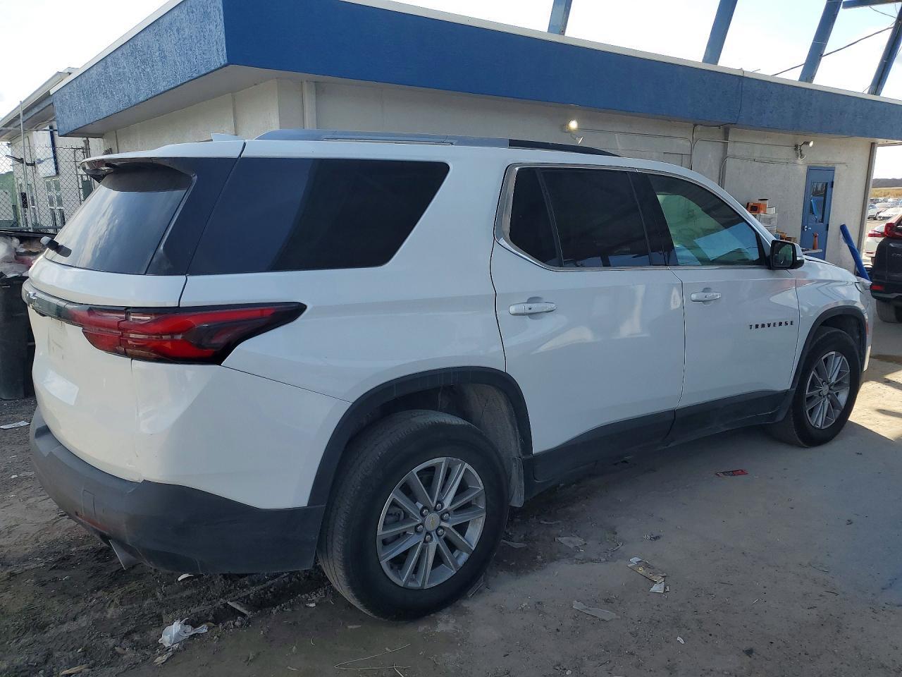 2023 Chevrolet Traverse Premier - Image 3