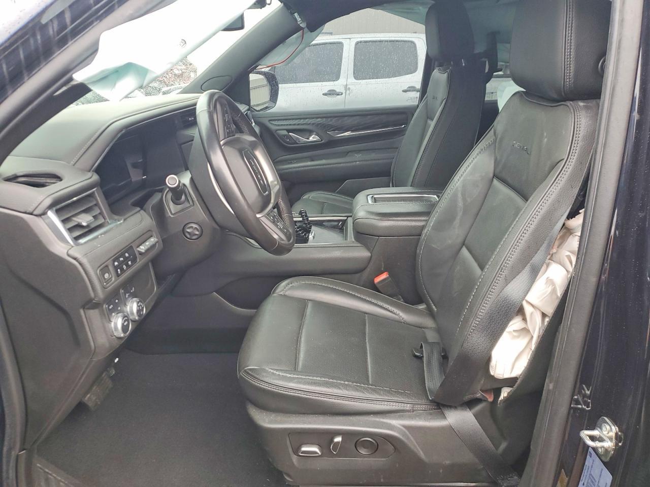 2022 GMC Yukon - Фото 7