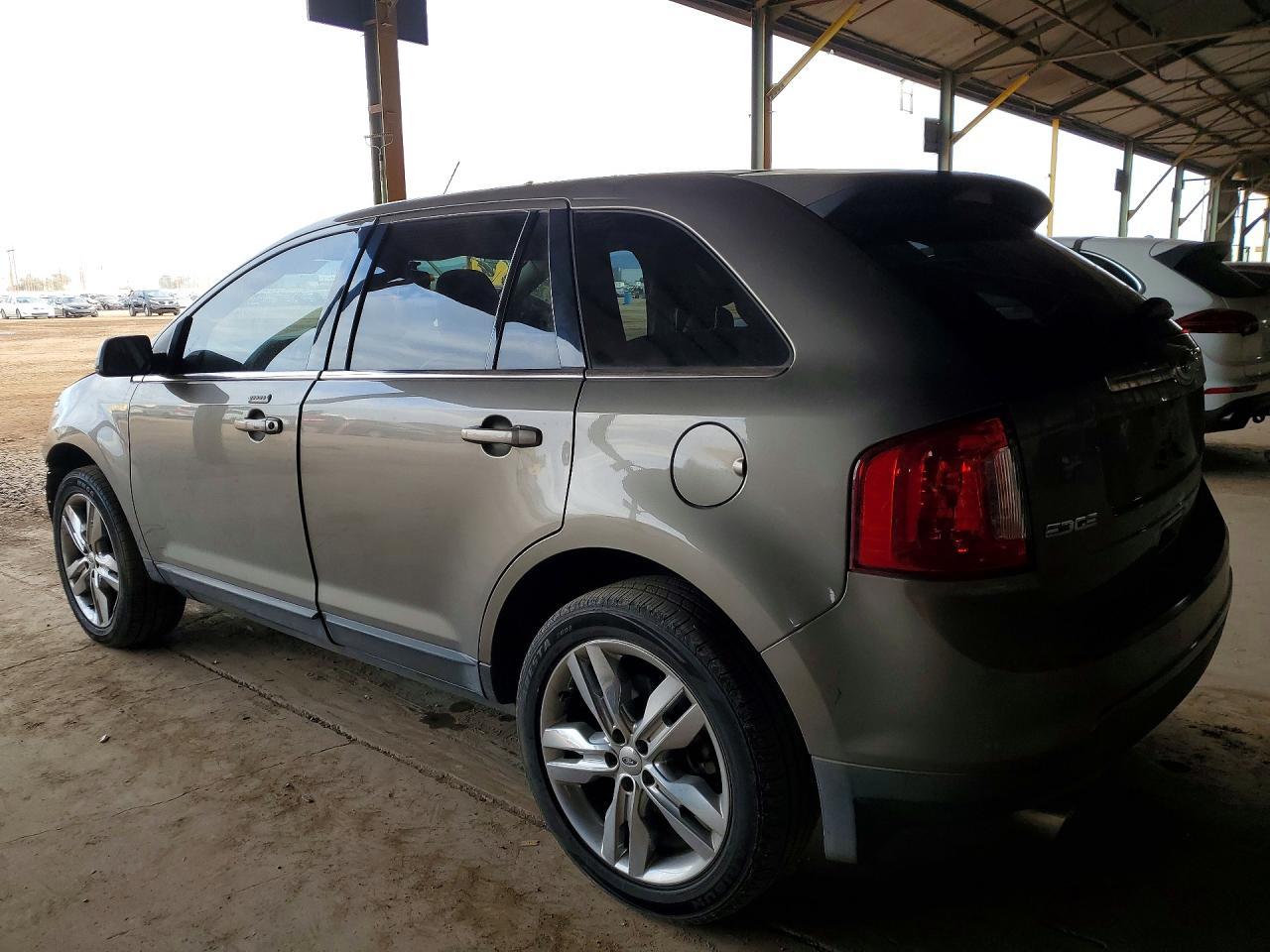 2012 Ford Edge Limited - Image 2