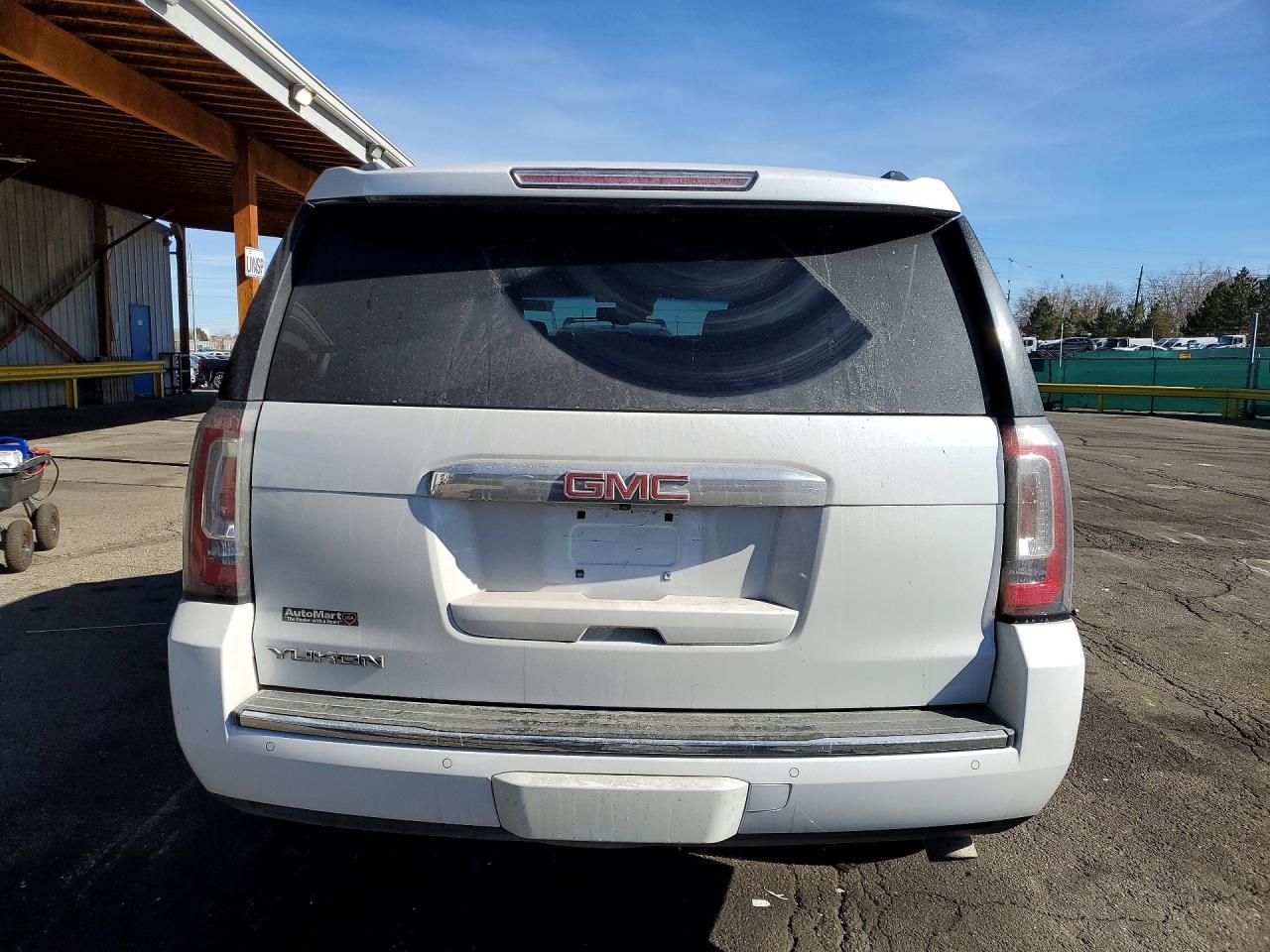 2016 GMC Yukon Denali - Фото 6