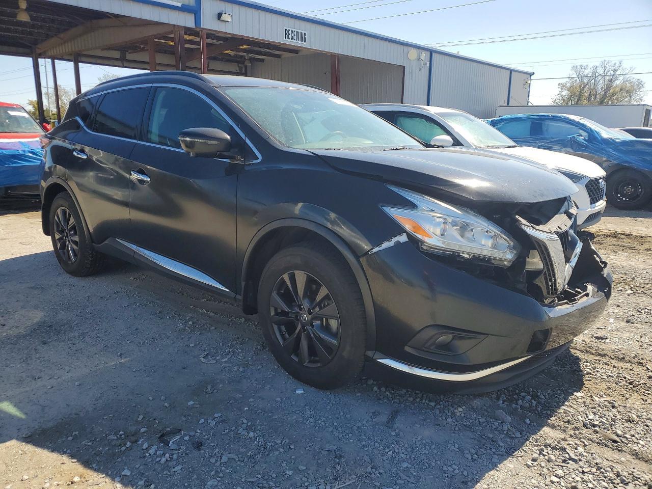2017 Nissan Murano S - Image 4