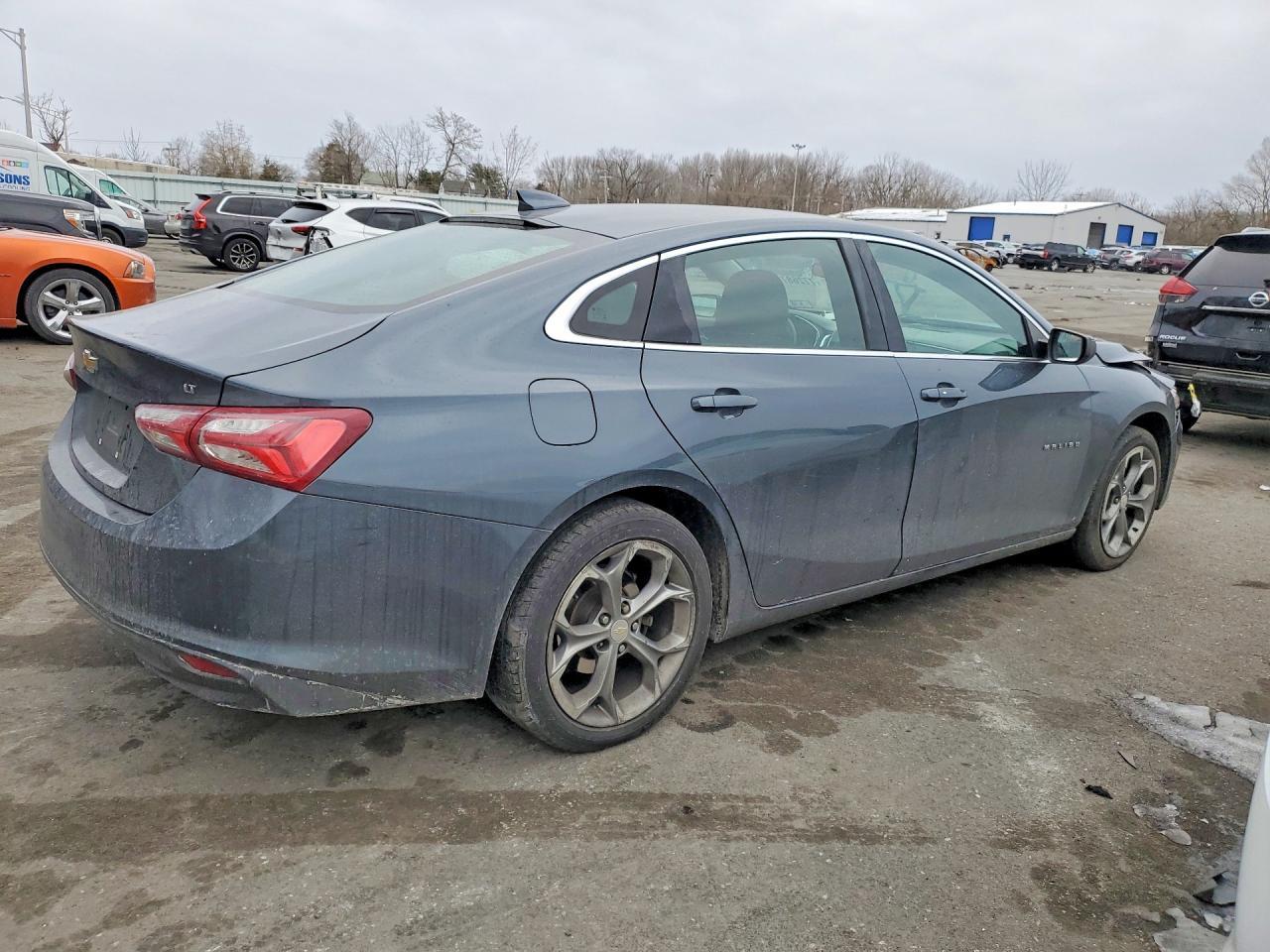 2020 Chevrolet Malibu Lt - Image 3