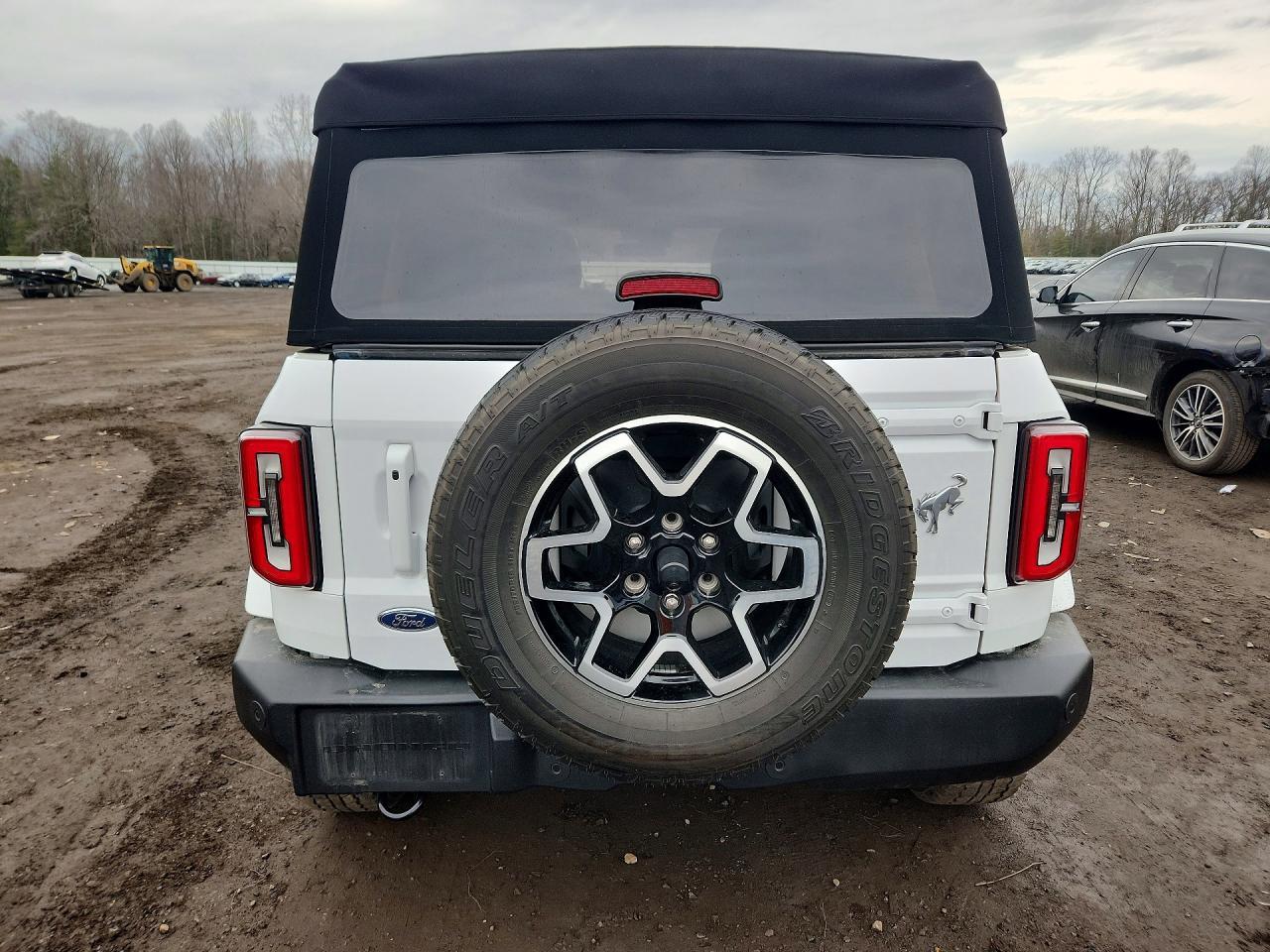 2023 Ford Bronco Base - Фото 6
