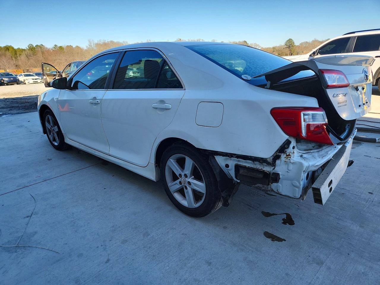 2013 Toyota Camry Se - Image 2