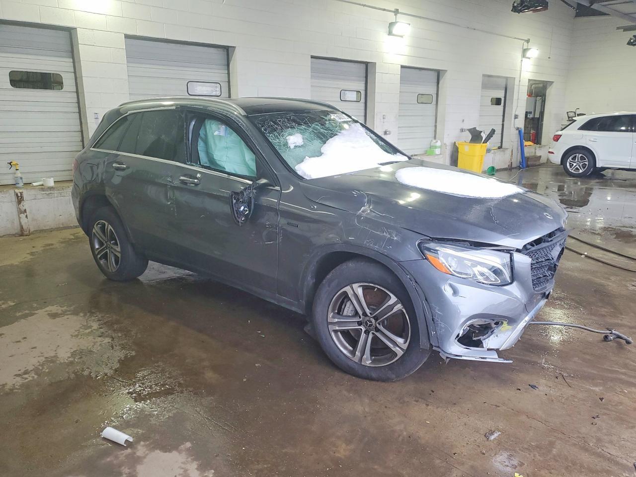 2019 Mercedes-Benz Glc 350E - Фото 4