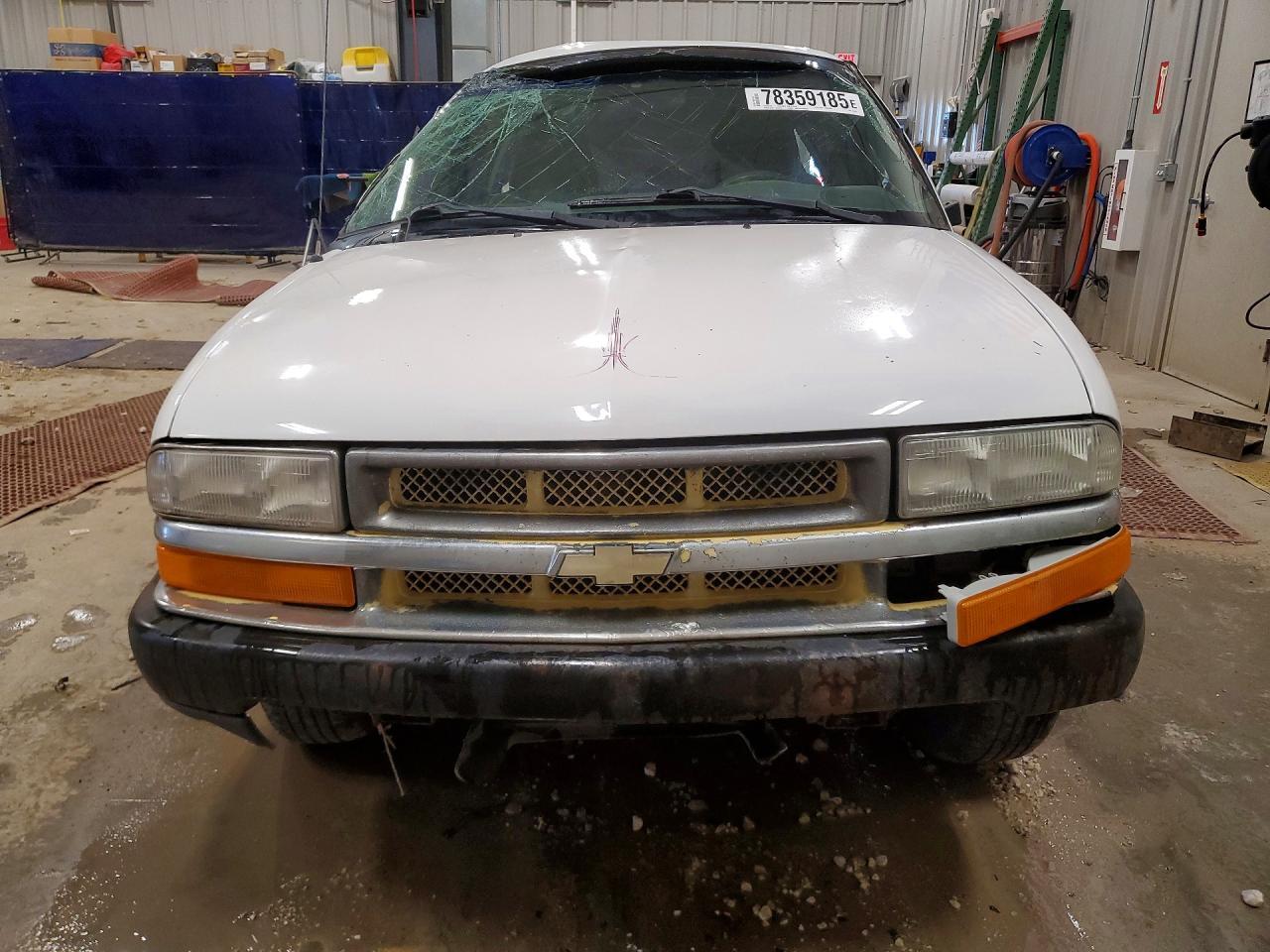 2002 Chevrolet S Truck S10 - Image 5