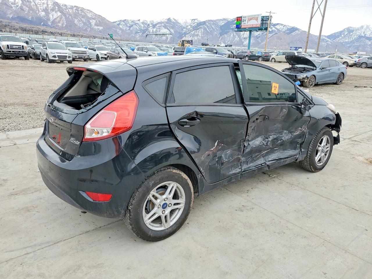 2019 Ford Fiesta Se - Image 3
