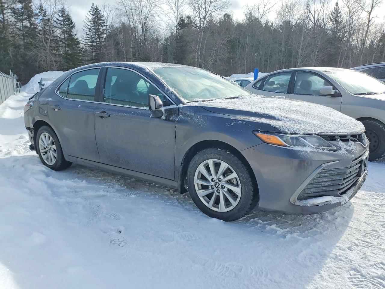 2023 Toyota Camry Le - Фото 4