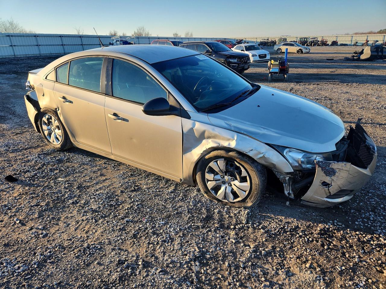 2014 Chevrolet Cruze Ls - Image 4